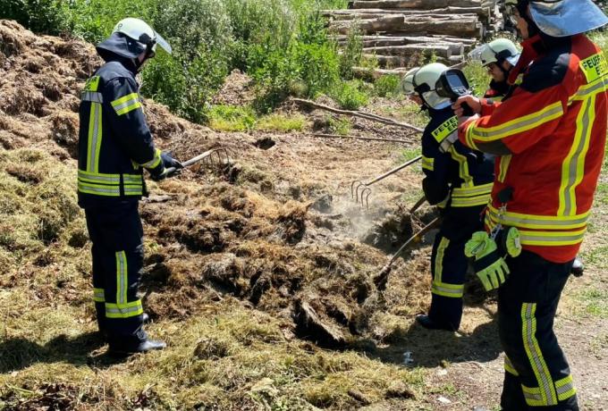 Brand eines Grashaufen